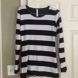 Lululemon reversible long shirt